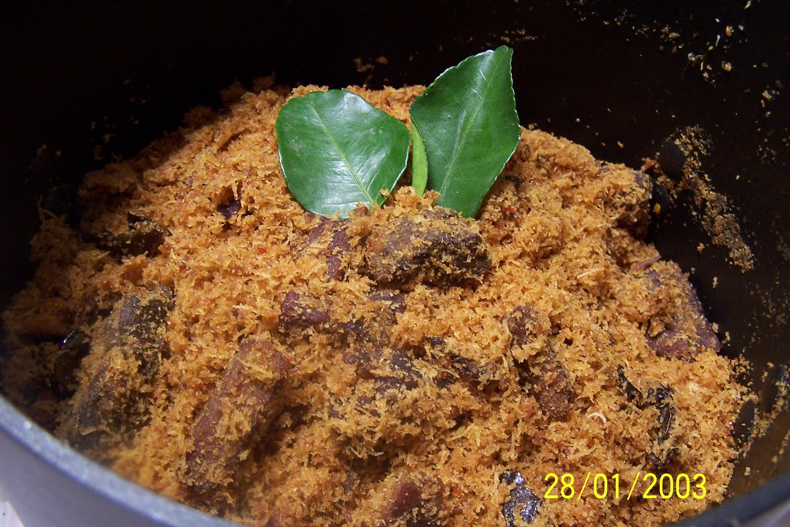 Resep Nyonya Inong Serundeng Daging