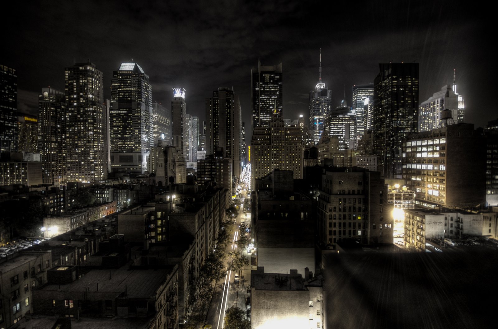 New_York_City_at_night_HDR.jpg