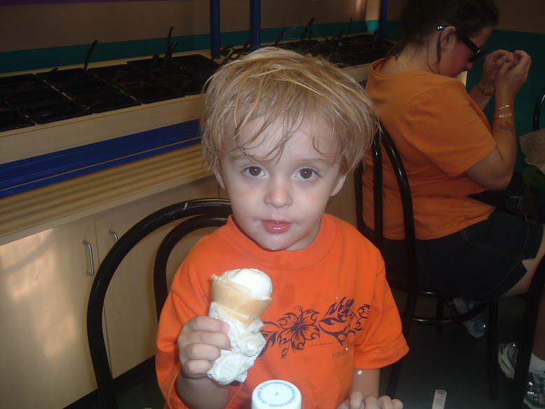 Luke and his mighty ice cream cone!!  nummy nummy (Luke's name for cones!)