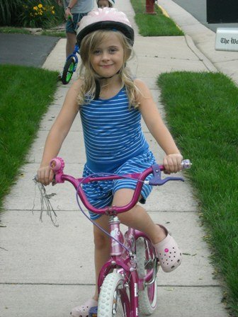 Taylor is an old pro on 2 wheels!!!