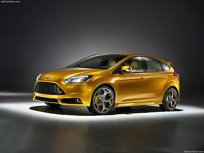 Ford Focus ST (2012) | Auto Zone Video