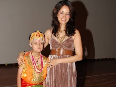 Vidya Malvade with a mentally challenged child