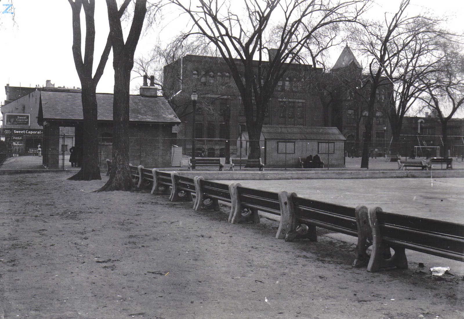 [Parc_Dufferin-cropped_2.jpg]