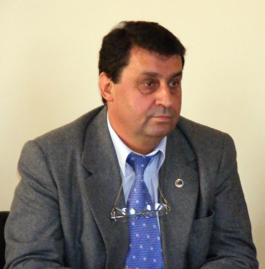 [Paul+Moldoveanu+5.jpg]