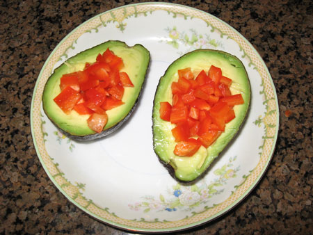 [avocado+boat_diced+red+pepper_lime+juice.jpg]