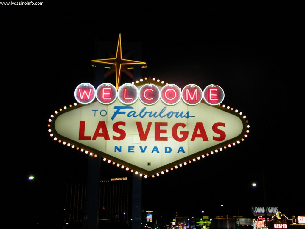 http://4.bp.blogspot.com/_HetH4zmoKc0/TIsv2-irvPI/AAAAAAAAAic/pP9O3kyD8wg/s1600/Las_Vegas_WP_04.jpg