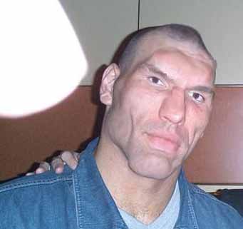 [Nikolai+Valuev.jpg]