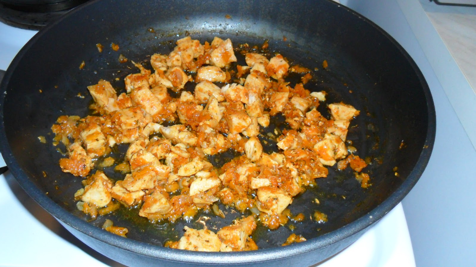 Кабачки с курицей в сковороде рецепт Кабачки с курицей в сковороде рецепт