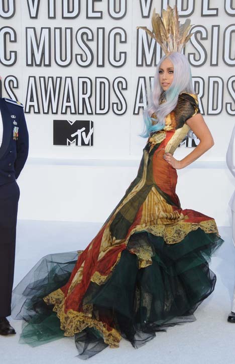 LADY GAGA IN ALEXANDER MCQUEEN lady gaga red carpet dresses. LADY GAGA IN ALEXANDER MCQUEEN