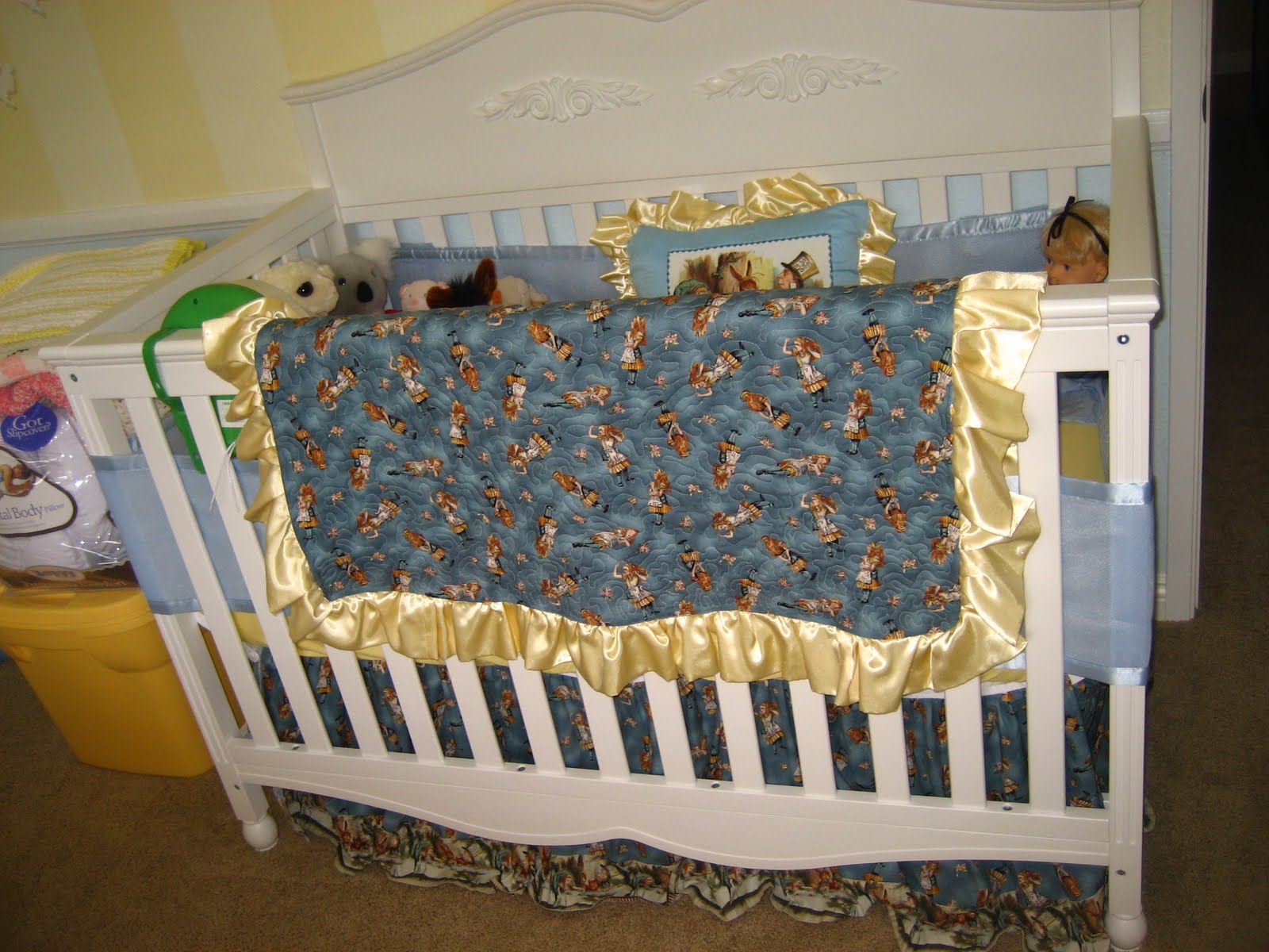 alice in wonderland crib bedding
