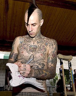 berbagai tatto travis Travis+barker+tattoo12