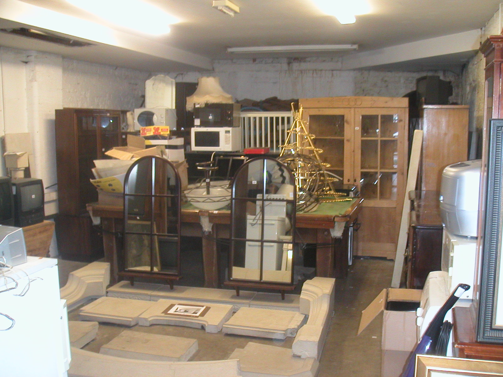 Hidden Belfast Ross's Auctioneers