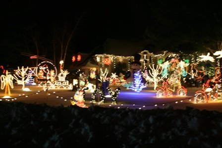 [Poliseni+House+resize.jpg]