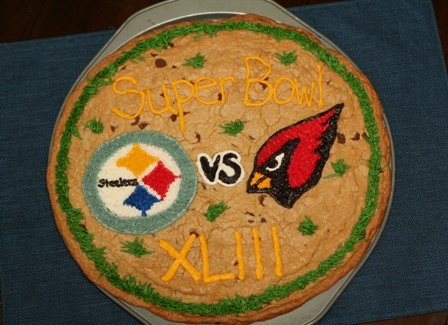 [Super+Bowl+Cookie+Cake+010r.jpg]