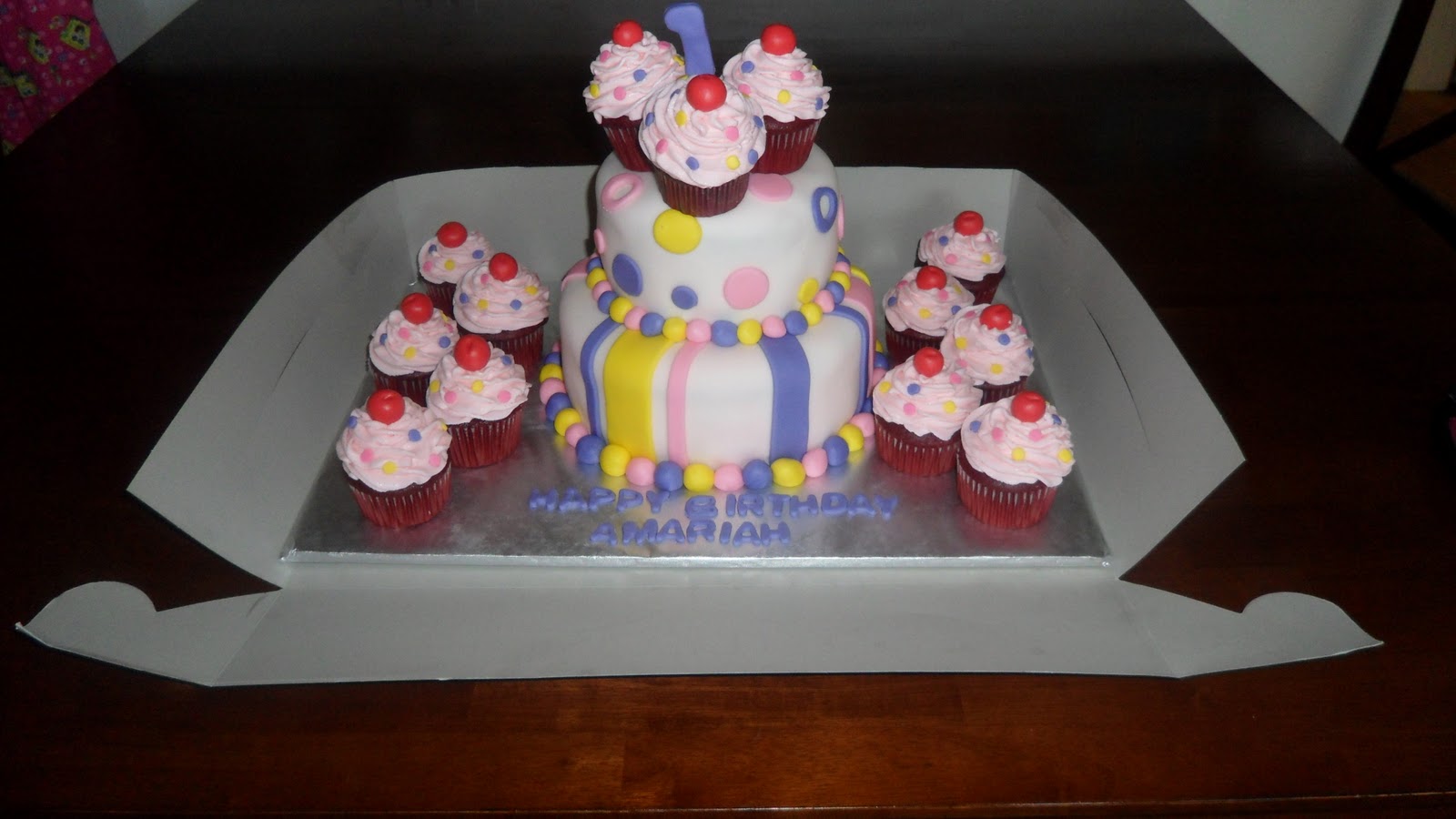 Three Sweet Cakes: October 2010