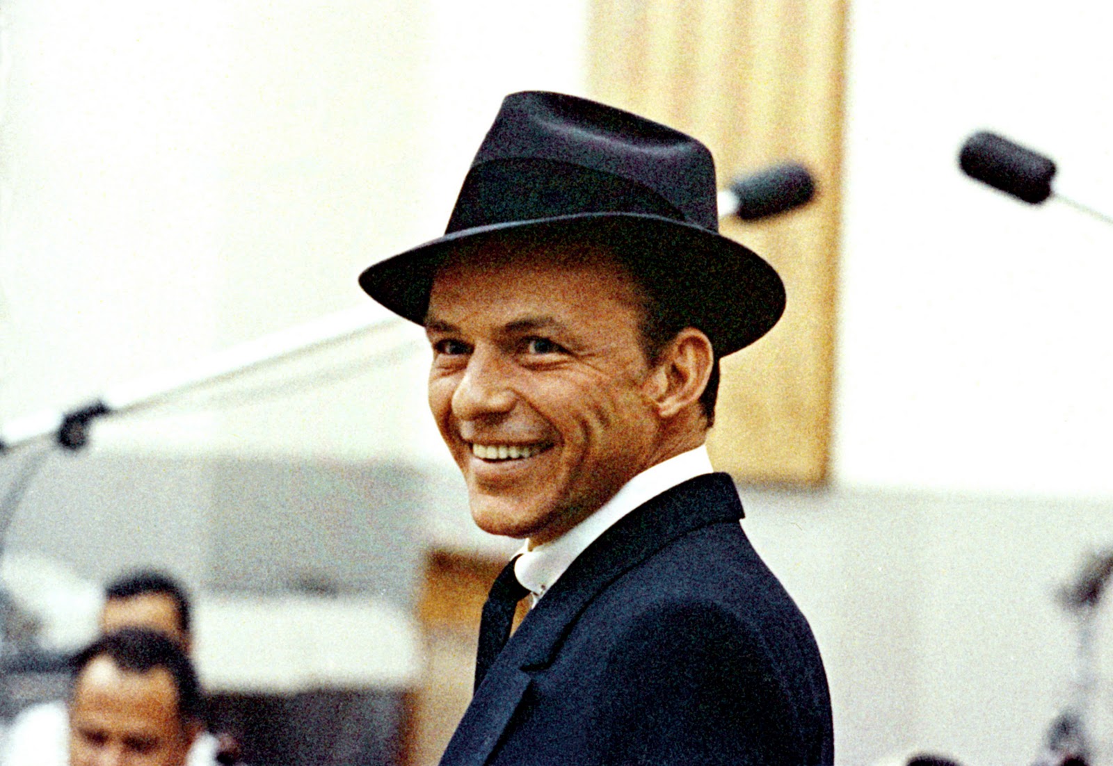 frank sinatra scar