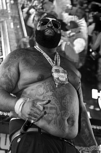I didn't know Rick Ross had a "Famous" tattoo in honor of Travis Barker. I didn't know Rick Ross had a "Famous" tattoo in honor of Travis Barker.