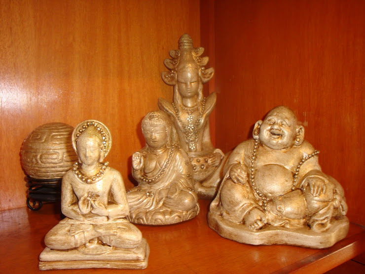 Budas estilizados