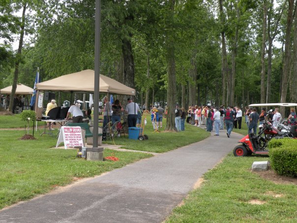 [2009+photo+2+wall+at+oak+grove.jpg]