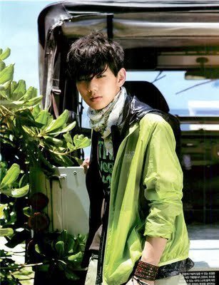 http://4.bp.blogspot.com/_I0zcvBlNgYw/TH7J5Rc-vrI/AAAAAAAAAC4/XACLQKWGVjU/s1600/Yoo-Seung-Ho-all-about-korea-11083272-307-400.jpg