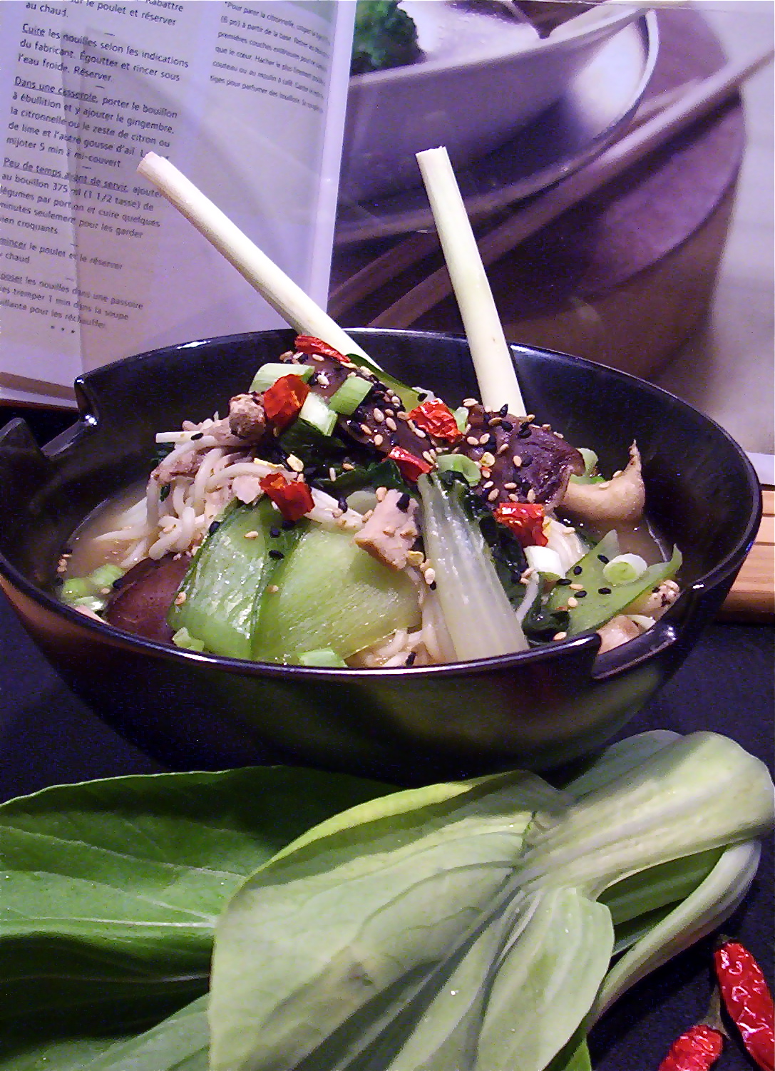 Madame Anne aux fourneaux Soupe asiatique au porc et à la citronnelle