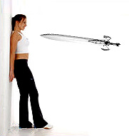 Estar entre la espada y la pared