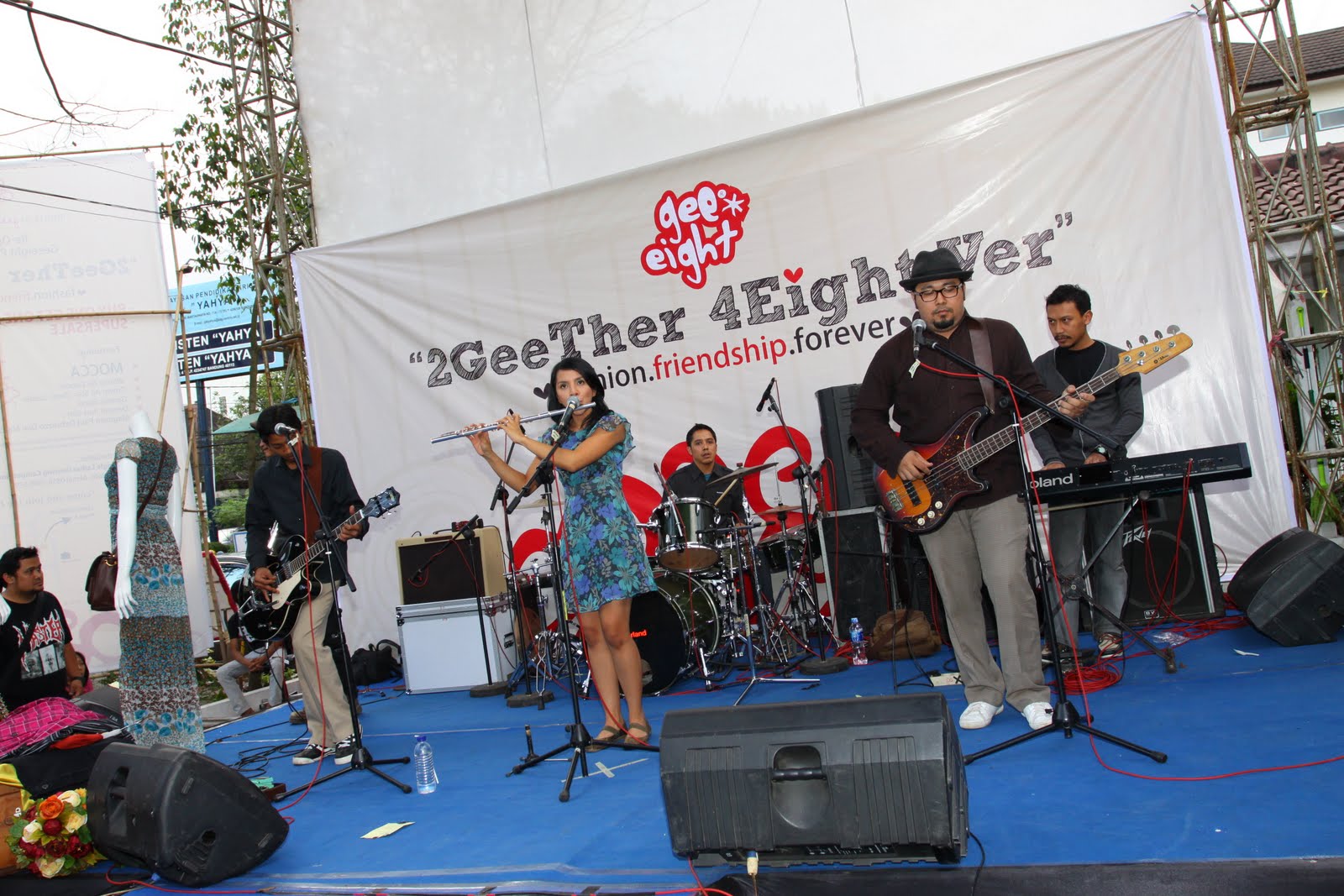 Knee high moccasin kits >> moccasin store in michigan