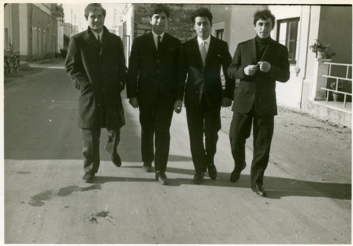 [1967+amici+a+Coll..jpg]