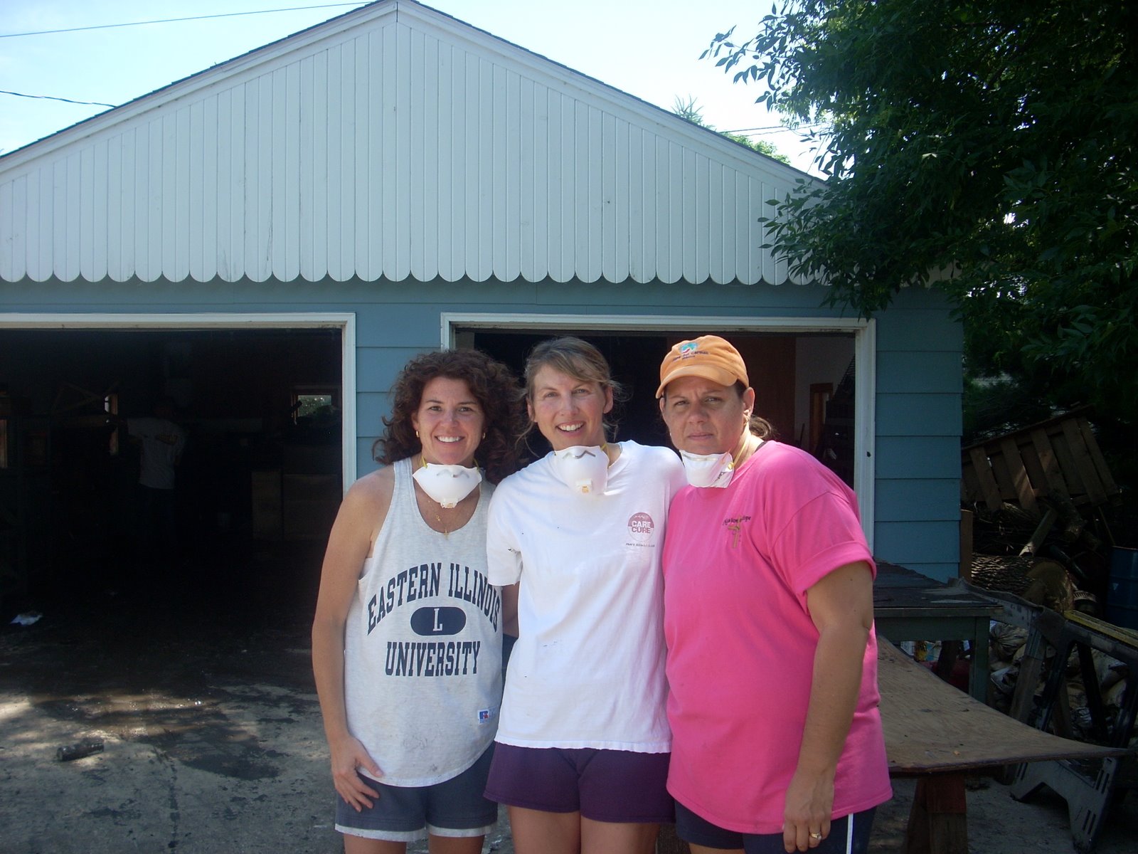 [Karen,+me,+Tina3.JPG]