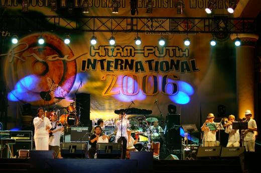 RIAU HITAM PUTIH WORLDMUSIC FESTIVAL