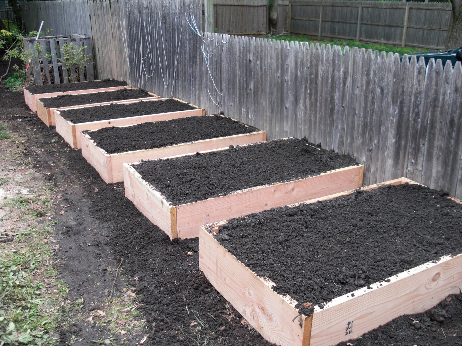 Tagan's Kitchen: Building Raised Garden Beds