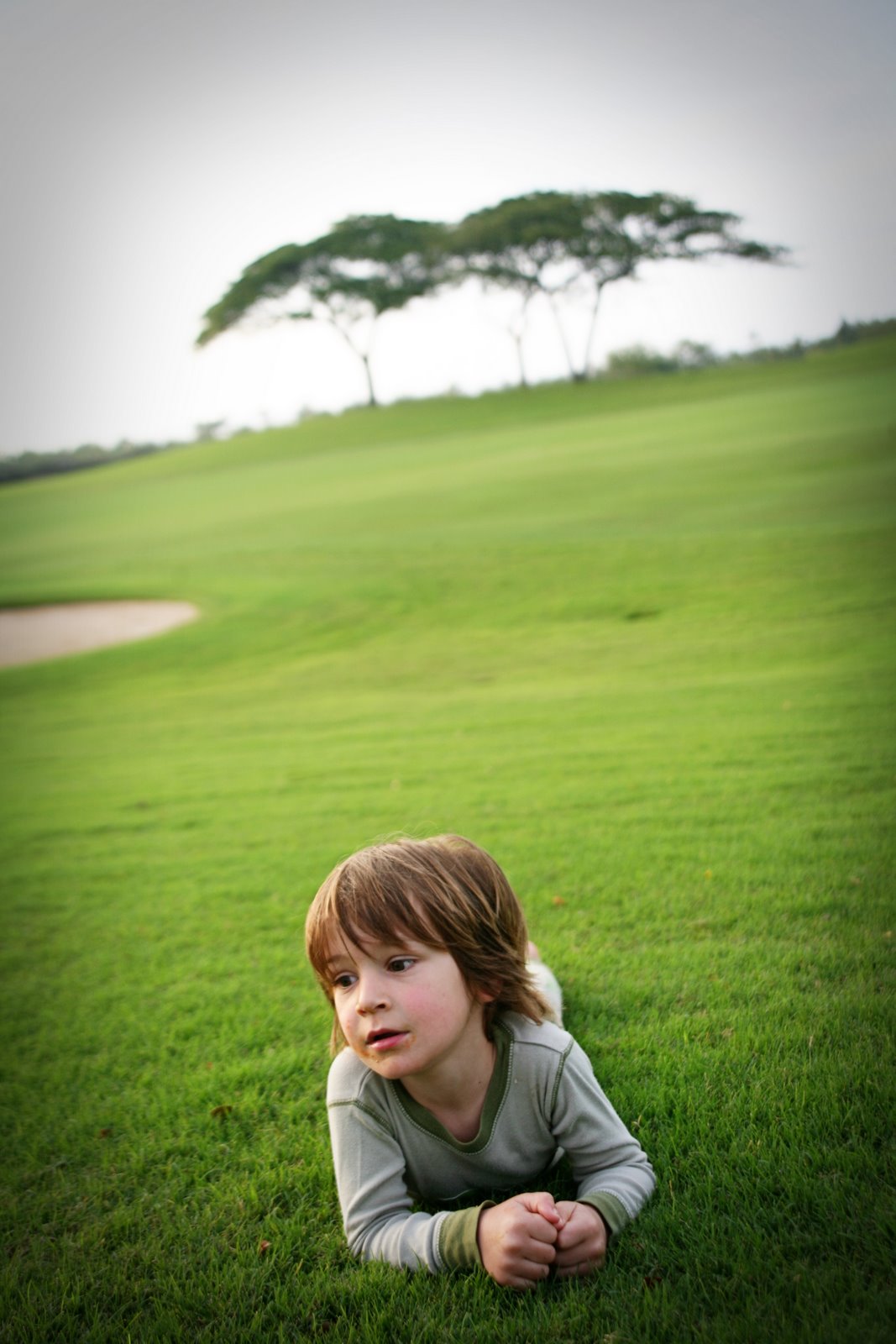 [samlayinggolfcourse.jpg]