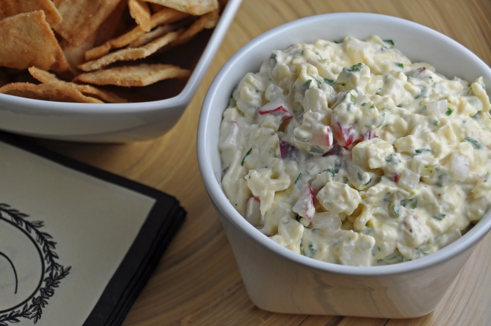 Impeccable Taste Horseradish & Aged Cheddar Dip