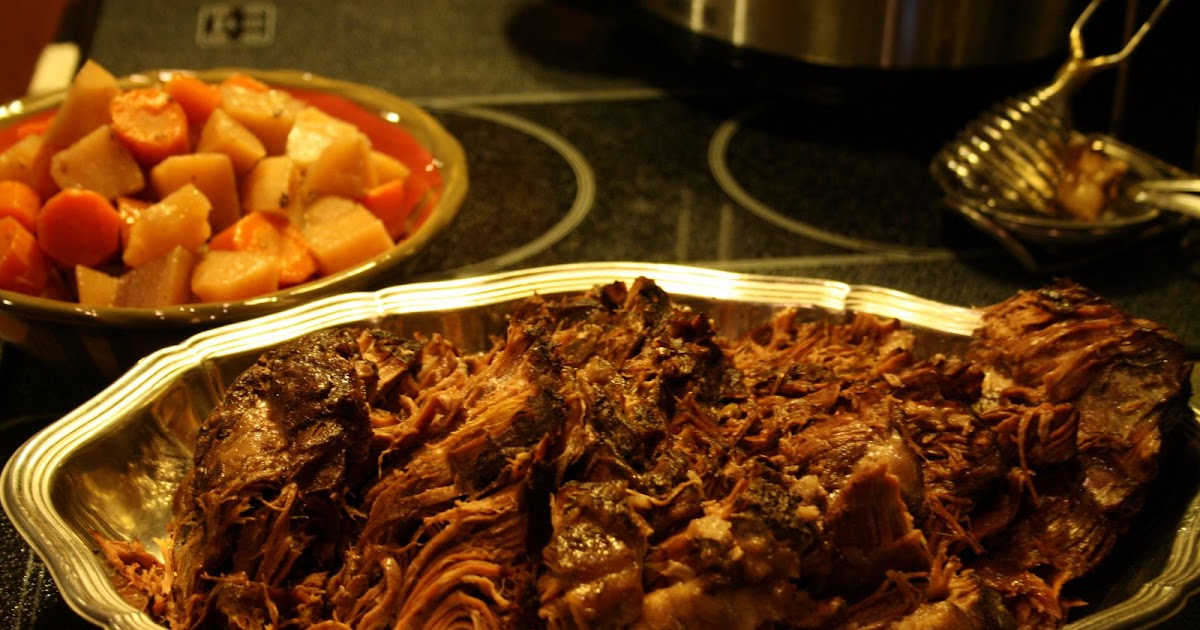 Kait's Plate Slow Cooker Roast Beef with Red Wine and Garlic
