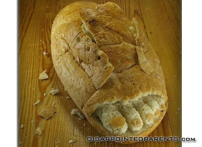 DP_100308_Foot+bread_watermark.jpg