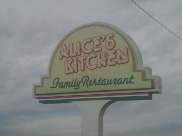 Royalty Tours Usa Alice S Kitchen In Tonawanda Ny
