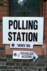 3 main political parties environment policies