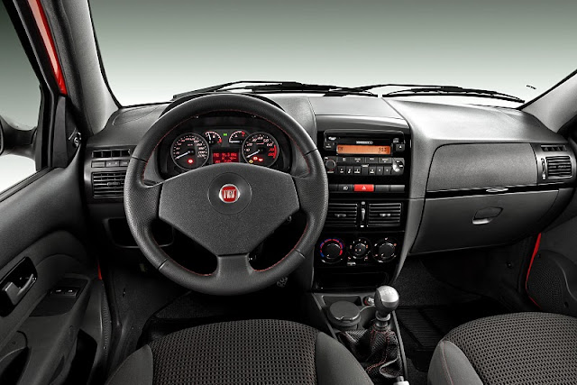 2011 Fiat Strada Sporting 2011 fiat strada sporting dashboard view 2011 Fiat Strada Sporting