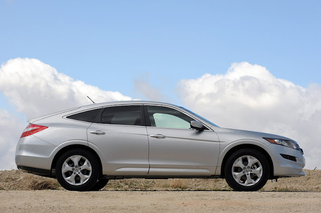 2011 Honda Accord Crosstour 2011 honda accord crosstour side view 2011 Honda Accord Crosstour