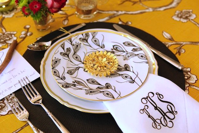 knight moves christmas brunch tablescape william sonoma 12 days of christmas plates