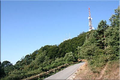 Carretera de acceso a las antenas