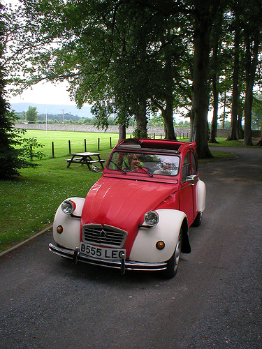 [2cv.jpg]