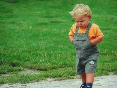 http://4.bp.blogspot.com/_IUYlNU10BMY/SjDMLwmm-dI/AAAAAAAASEk/OpebVTa2Gb4/s400/funny-kids-05.jpg