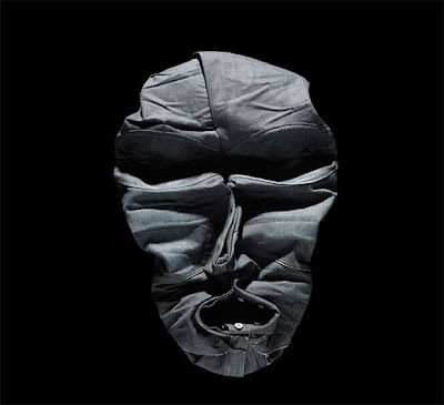 Kreatif, Seni Membuat Wajah dengan Media Pakaian Face-of-cloths-09