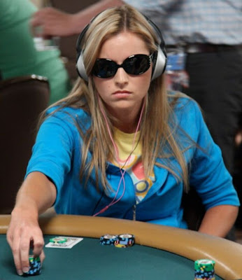 girls and poker