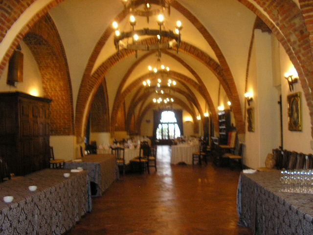 [P1010077.JPG"><img]