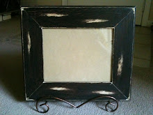 Lisa Frame in Black