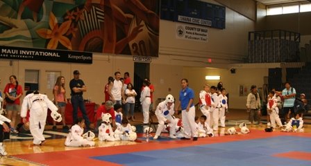[maui+taekwondo+3.JPG]
