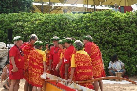 [Paddlers+Praying.JPG]