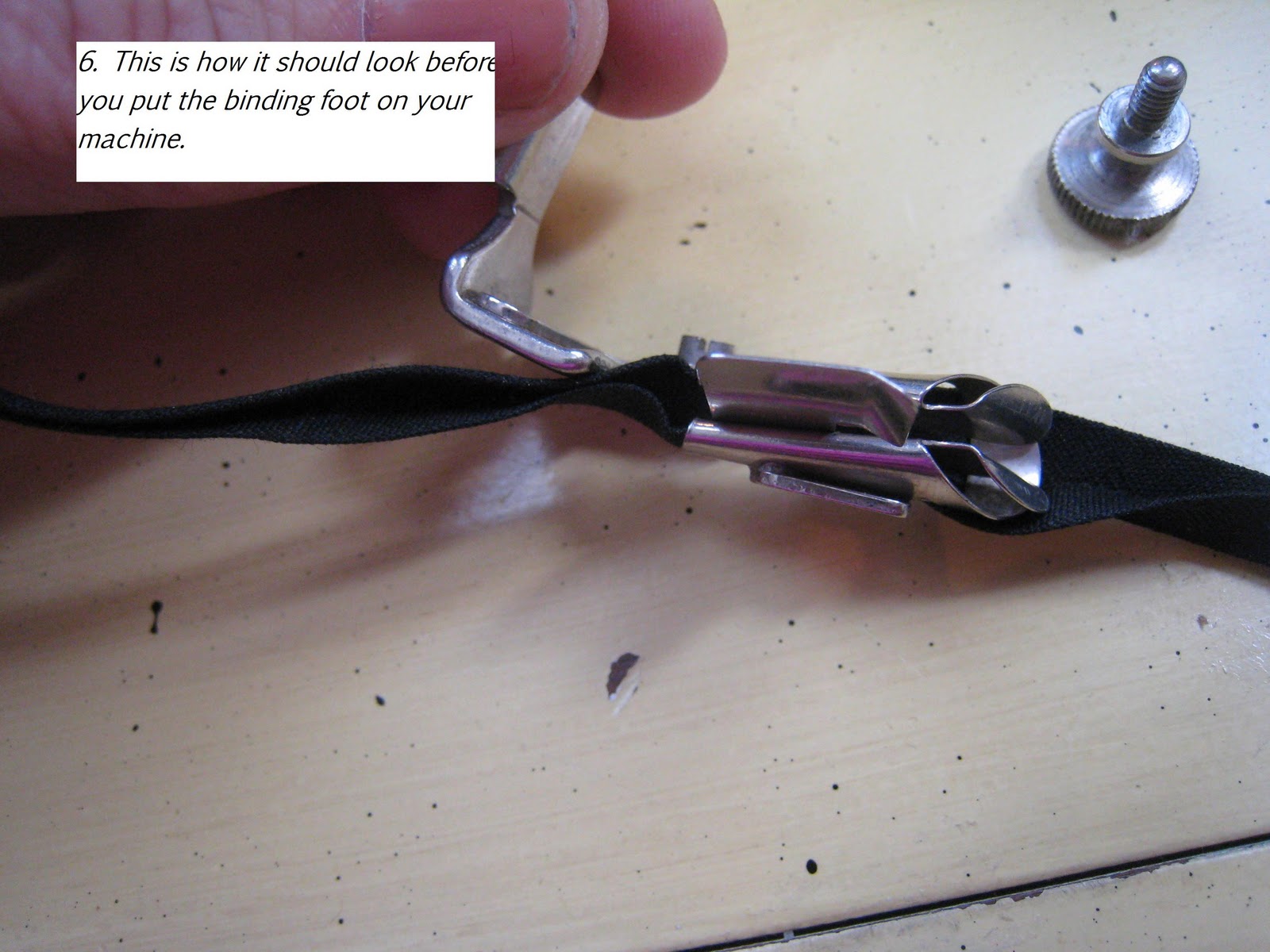 The Vintage Seamstress How to use a vintage binder attachment. EASY